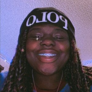 Meet your Posher, Takia